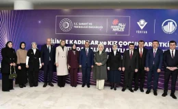 Emine Erdoğan: Kız çocuklarımızın hayalleriyle gurur duyuyorum