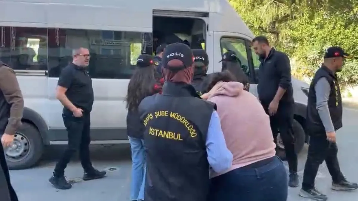 Üniversite hayali kuran gençleri danışmanlık vaadiyle dolandırmışlar