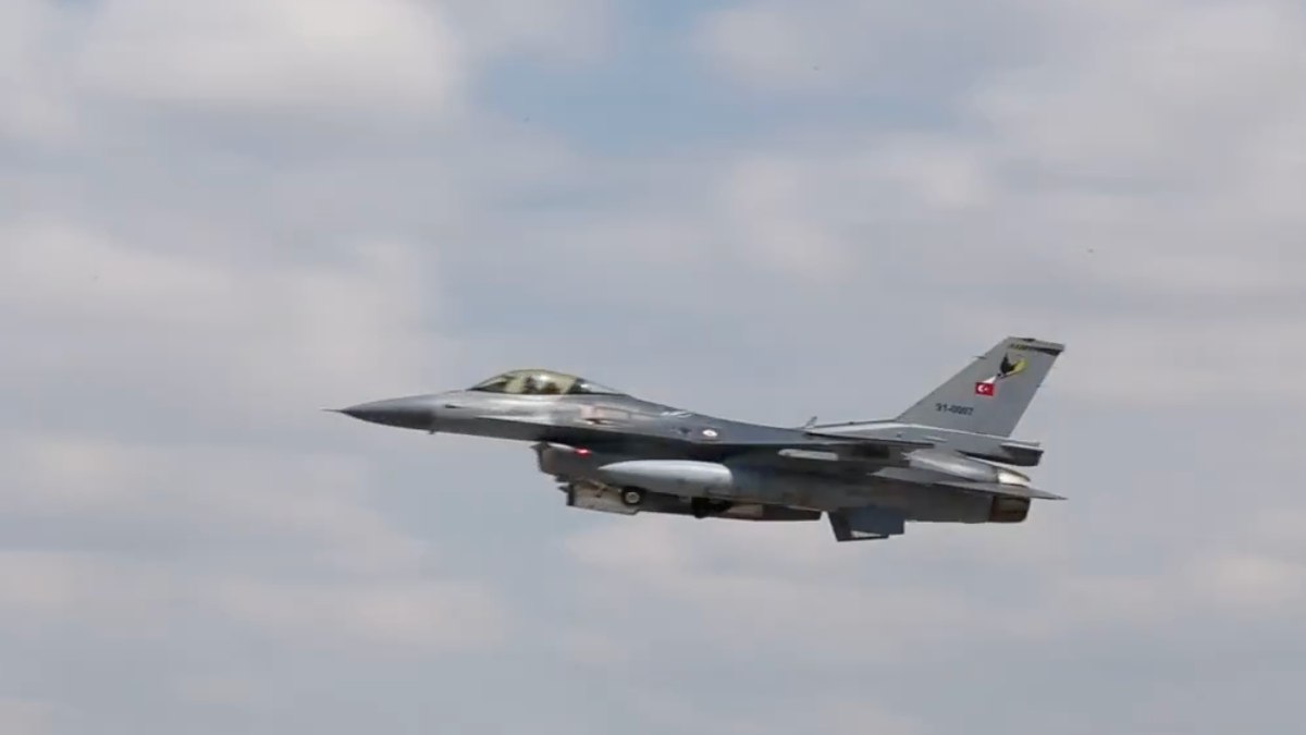 Metina bölgesinde düzenlenen hava harekatında 5 PKK’lı terörist öldürüldü