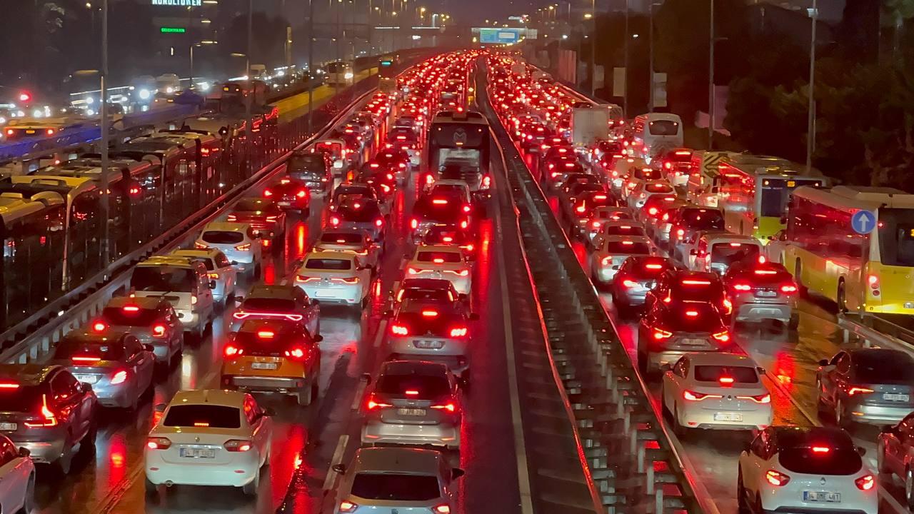 İstanbul’da hava kirliliğinin en büyük sebebi trafik
