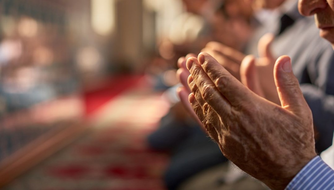 AKŞAM NAMAZI NASIL KILINIR​? Akşam Namazı​ toplam kaç rekattır? Akşam Namazı​ farzı ve sünneti kaç rekat?