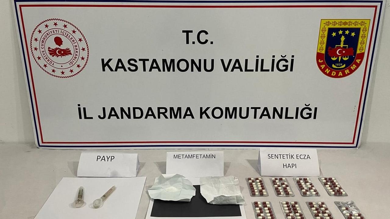 Kastamonu’da zehir taciri 13 kişi yakalandı
